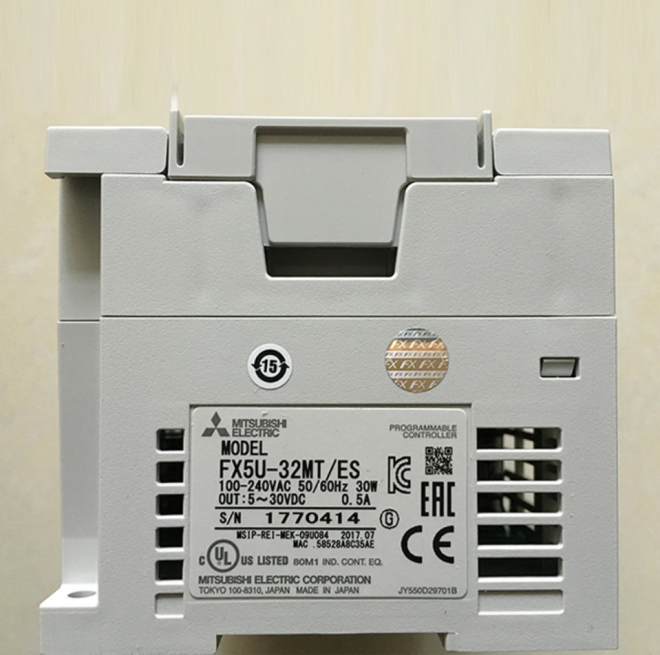 Mitsubishi stock FX5U-32MR/ES FX5U-32MT/ES